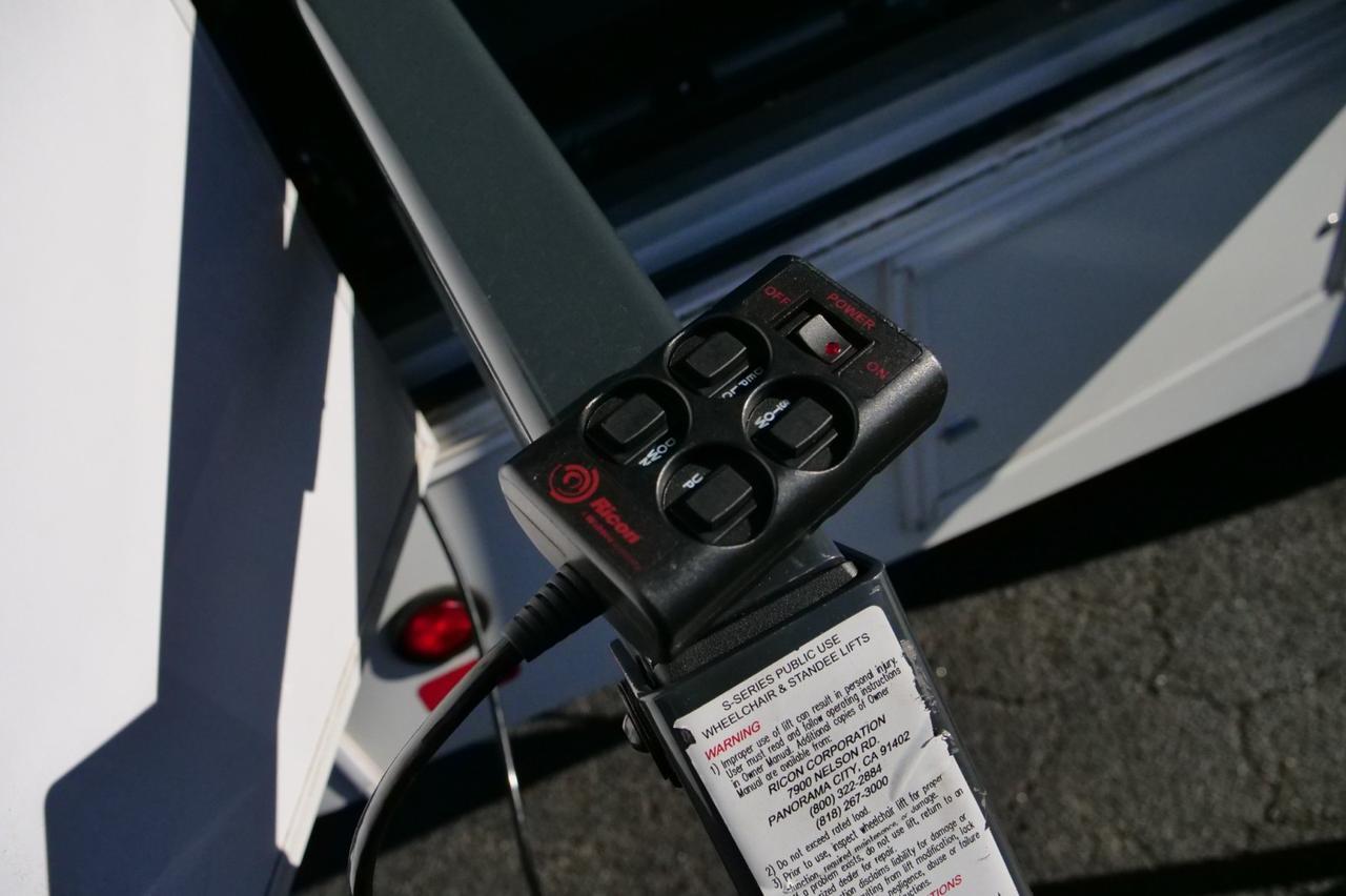 2017 Ford F-450 Super Duty Shuttle Bus / Wheelchair Accessible / DRW / DIESEL! Lincolnton NC