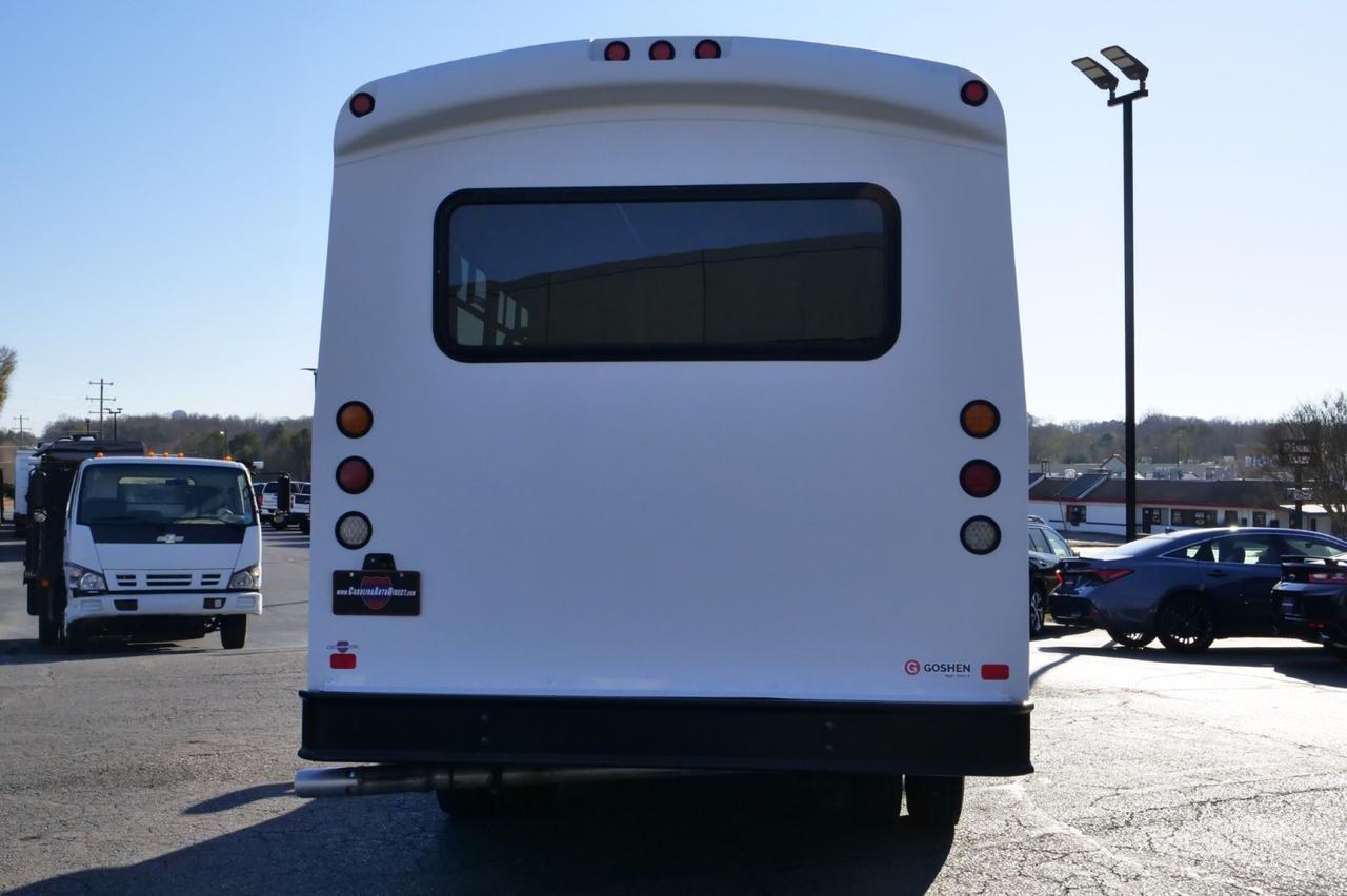 2017 Ford F-450 Super Duty Shuttle Bus / Wheelchair Accessible / DRW / DIESEL! Lincolnton NC