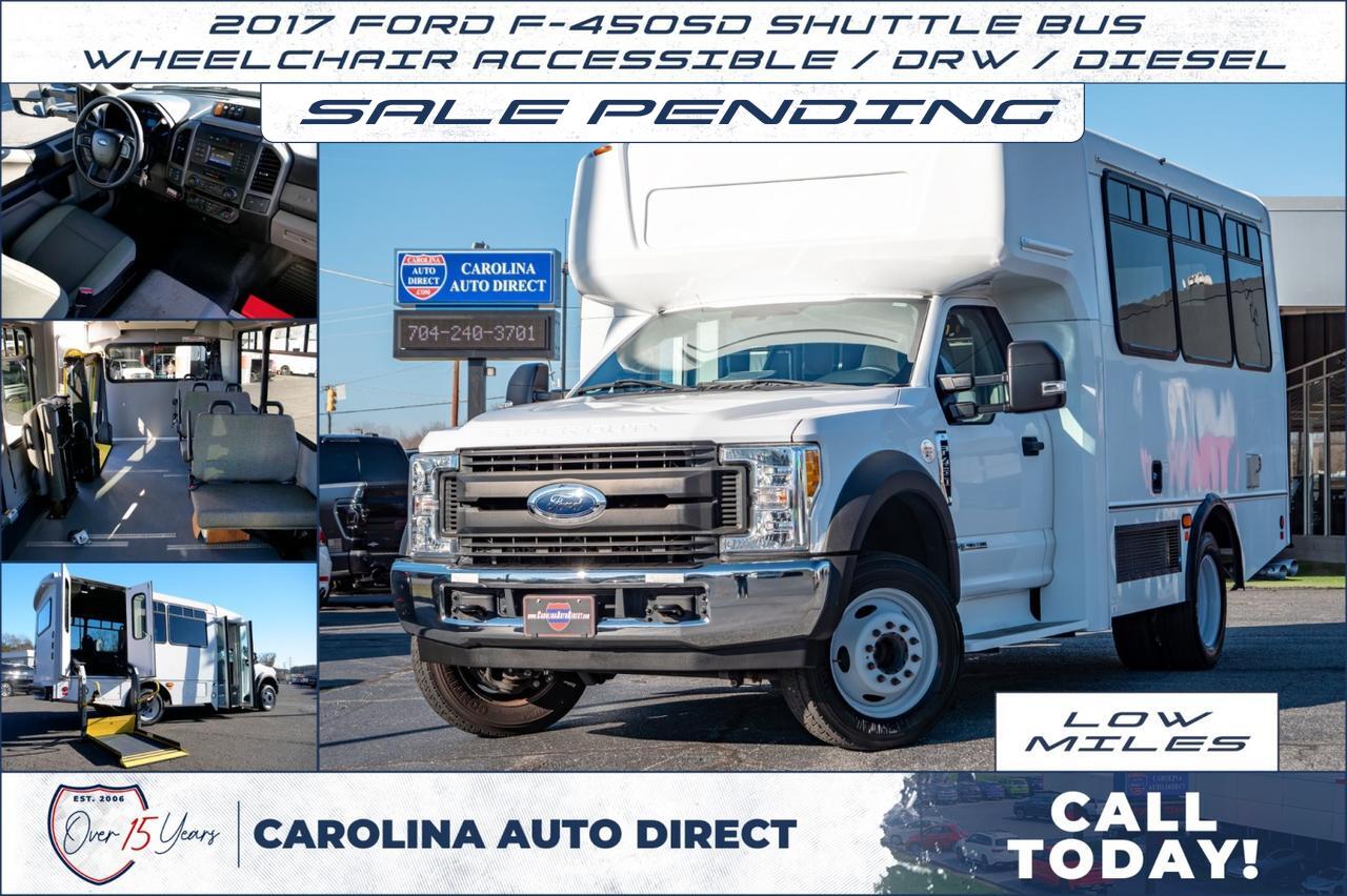 2017 Ford F-450 Super Duty Shuttle Bus / Wheelchair Accessible / DRW / DIESEL!