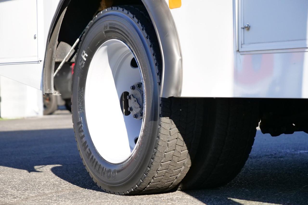 2017 Ford F-450SD Shuttle Bus / Wheelchair Accessible / DRW / DIESEL! Lincolnton NC