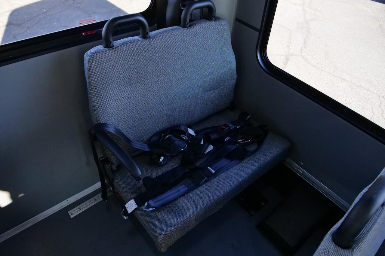 2017 Ford F-450SD Shuttle Bus / Wheelchair Accessible / DRW / DIESEL! Lincolnton NC