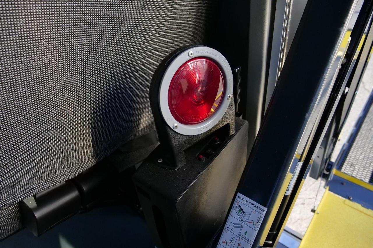 2017 Ford F-450SD Shuttle Bus / Wheelchair Accessible / DRW / DIESEL! Lincolnton NC