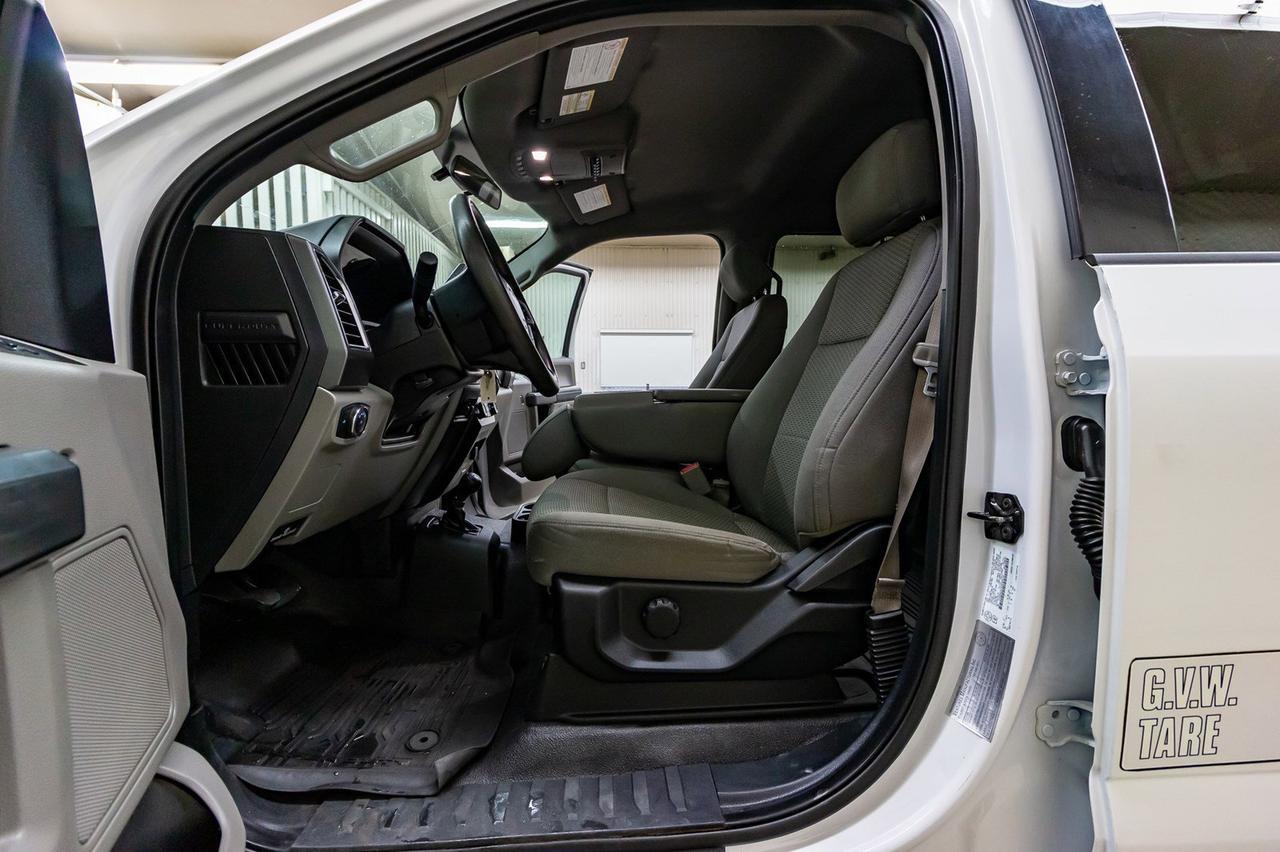 2017 Ford F-550 4x4 Crew Cab XLT Deck Diesel Red Deer AB