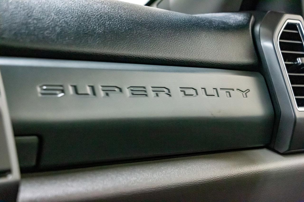 2017 Ford F-550 4x4 Crew Cab XLT Deck Diesel Red Deer AB