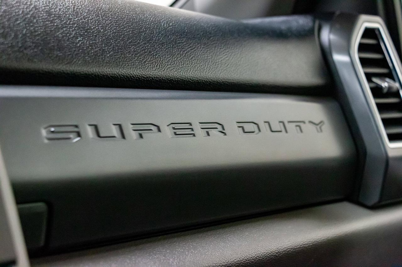 2017 Ford F-550 4x4 Crew Cab XLT Deck Diesel Red Deer AB