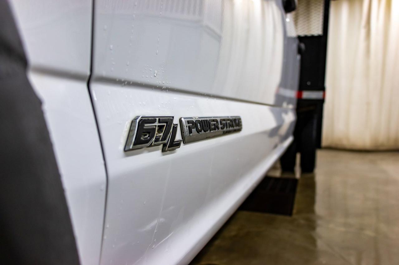 2017 Ford F-550 4x4 Crew Cab XLT Deck Diesel Red Deer AB