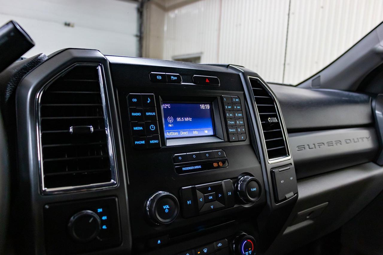 2017 Ford F-550 4x4 Crew Cab XLT Deck Diesel Red Deer AB