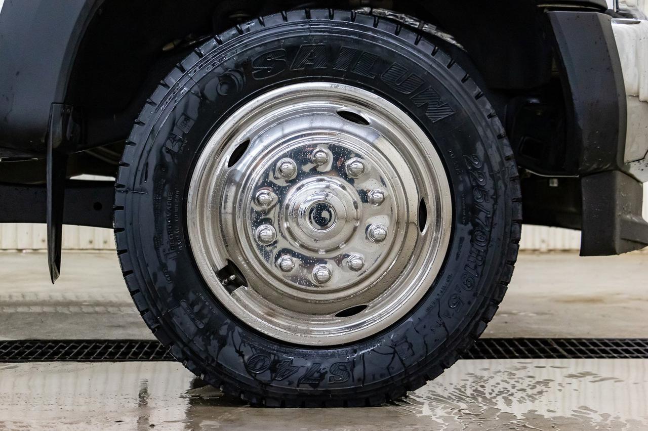 2017 Ford F-550 4x4 Crew Cab XLT Deck Diesel Red Deer AB