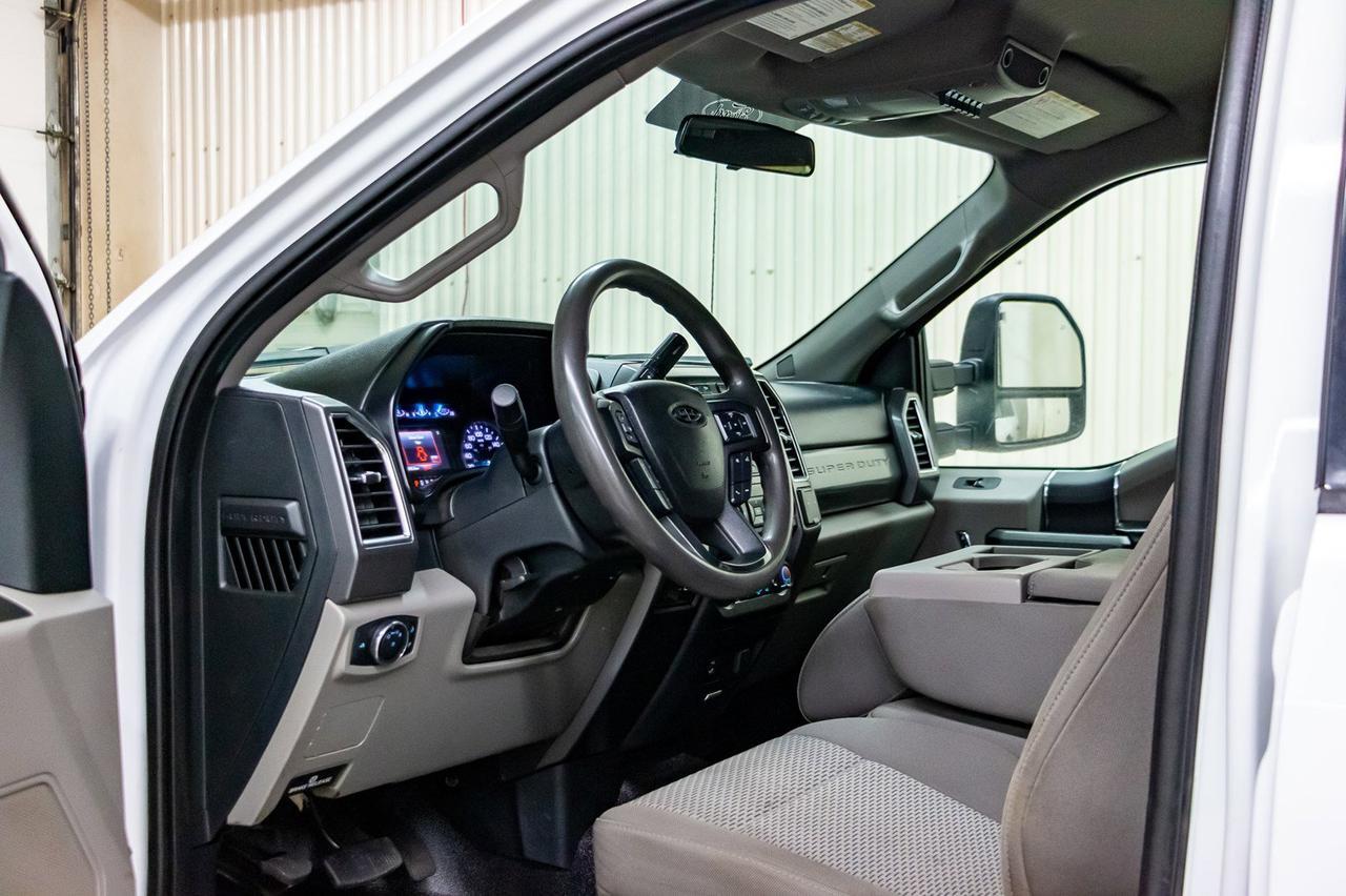 2017 Ford F-550 4x4 Crew Cab XLT Deck Diesel Red Deer AB