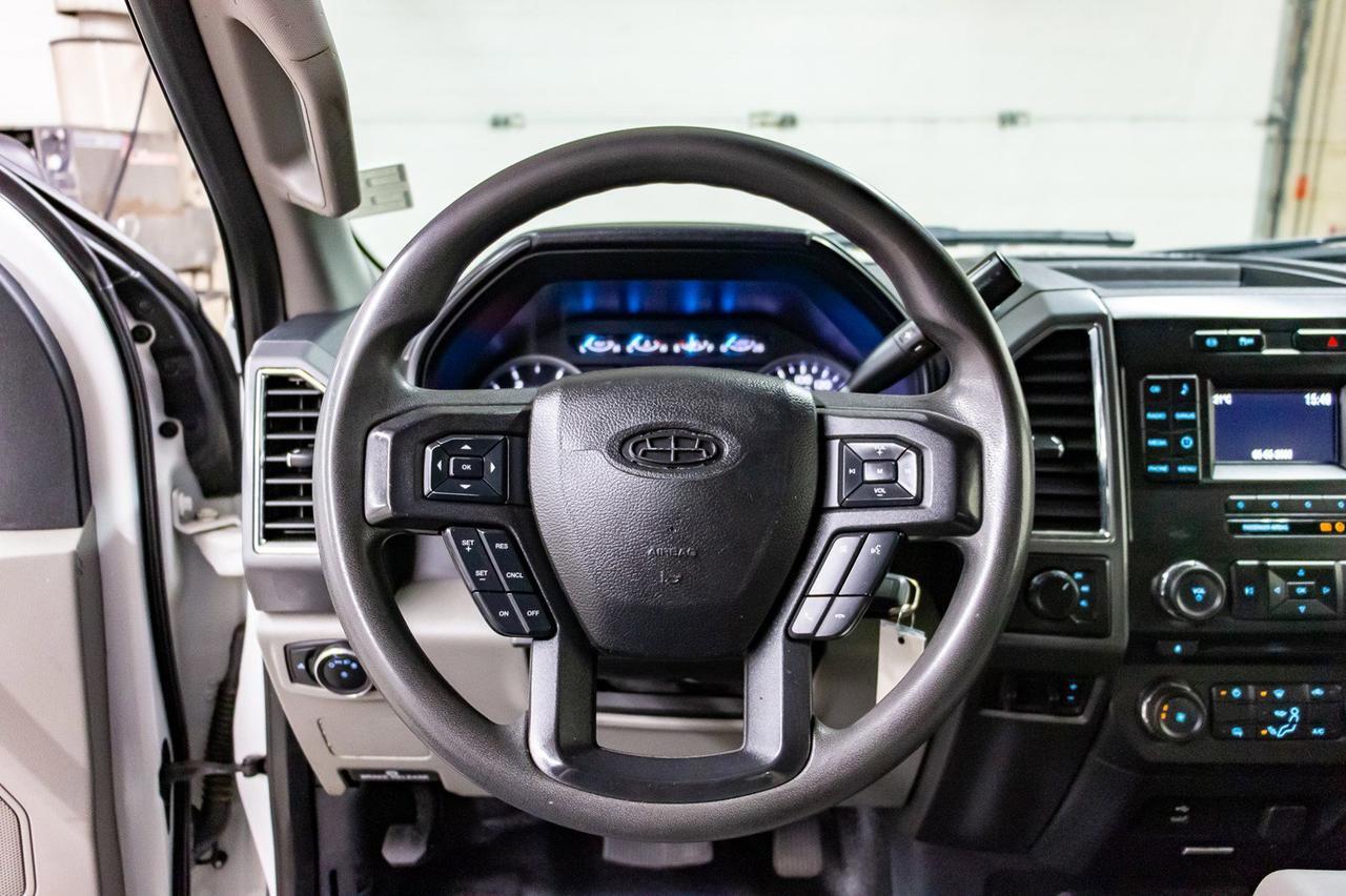 2017 Ford F-550 4x4 Crew Cab XLT Deck Diesel Red Deer AB