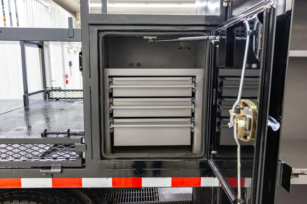 2017 Ford F-550 4x4 Crew Cab XLT Deck Diesel Red Deer AB