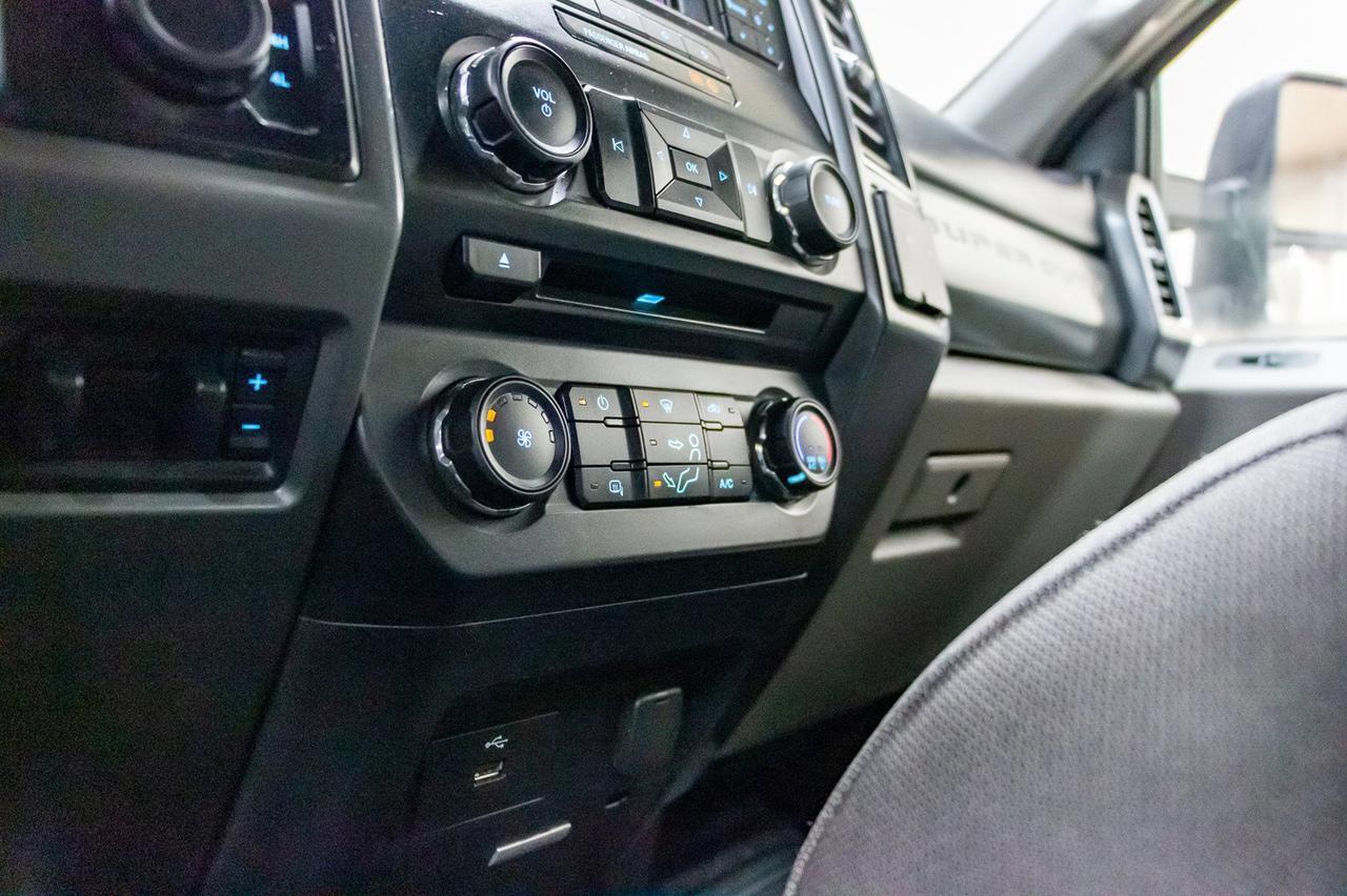 2017 Ford F-550 4x4 Crew Cab XLT Deck Diesel Red Deer AB