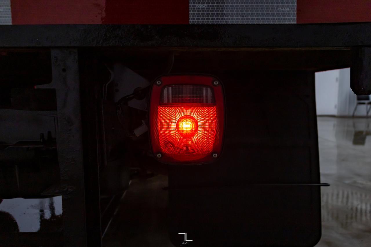 2017 Ford F-550 4x4 Crew Cab XLT Deck Red Deer AB