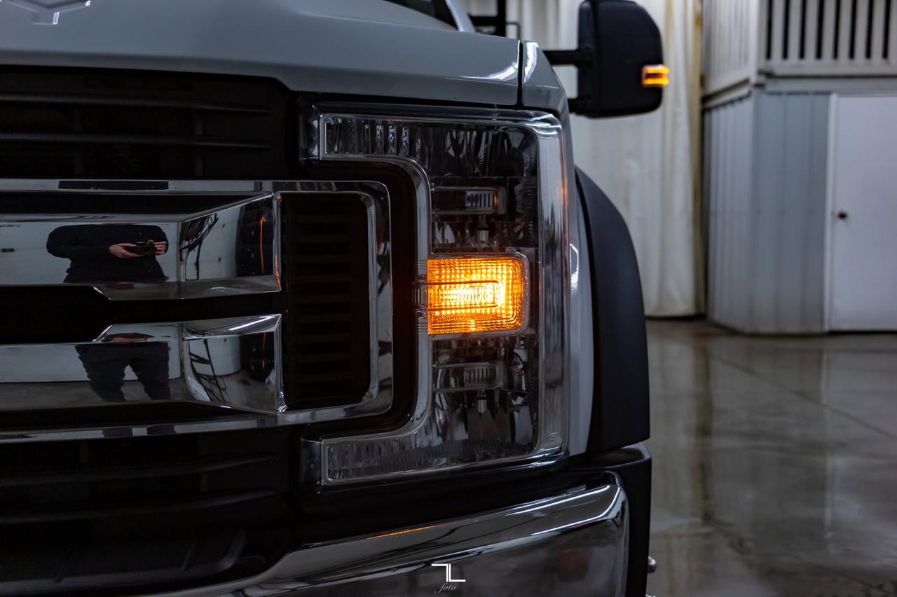 2017 Ford F-550 4x4 Crew Cab XLT Deck Red Deer AB