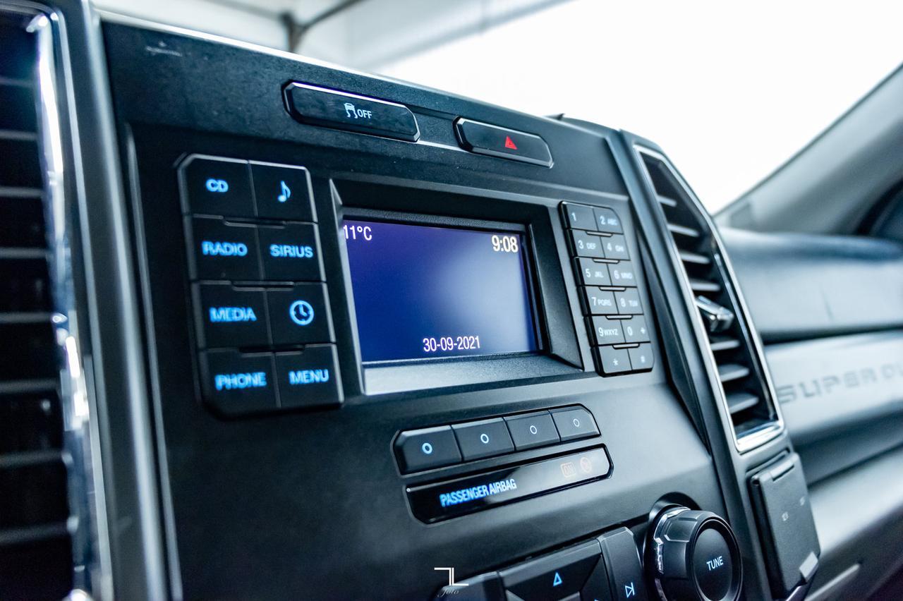 2017 Ford F-550 4x4 Crew Cab XLT Deck Red Deer AB