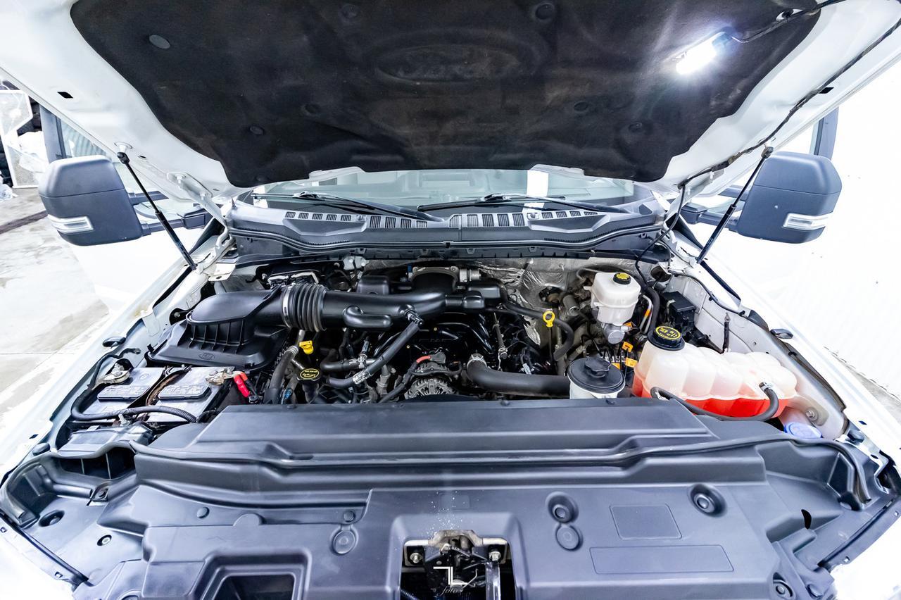 2017 Ford F-550 4x4 Crew Cab XLT Deck Red Deer AB