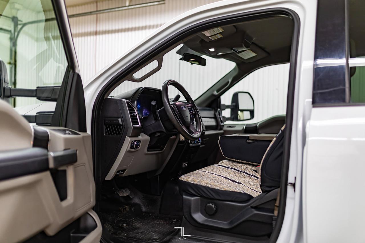 2017 Ford F-550 4x4 Crew Cab XLT Deck Red Deer AB