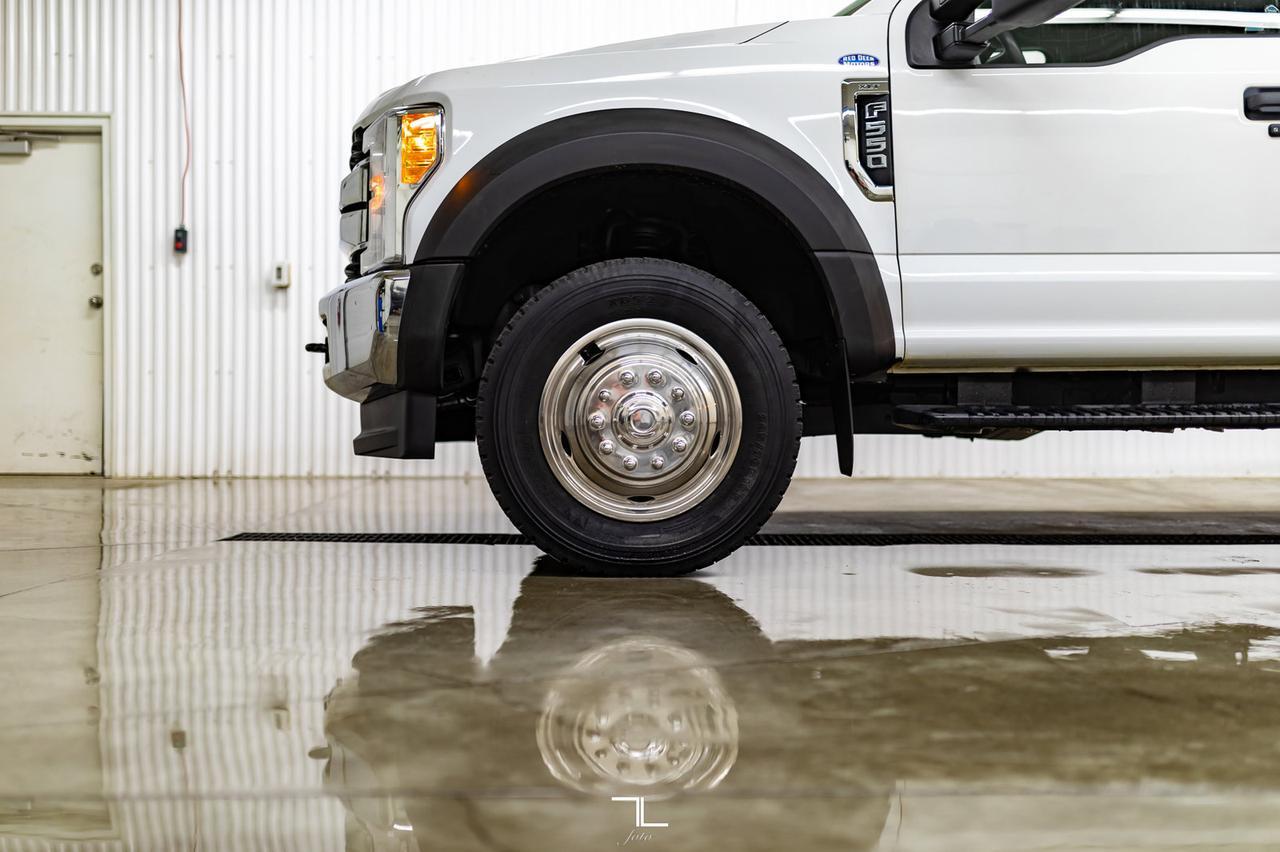 2017 Ford F-550 4x4 Crew Cab XLT Deck Red Deer AB