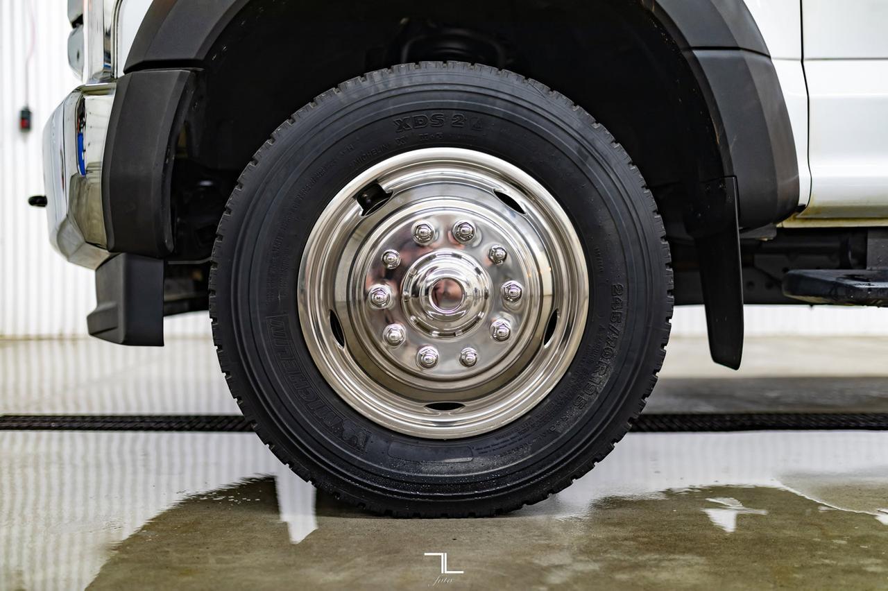 2017 Ford F-550 4x4 Crew Cab XLT Deck Red Deer AB