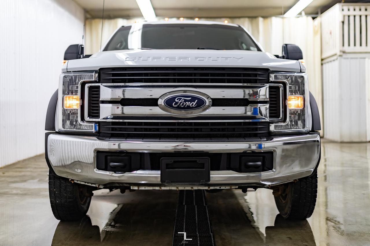 2017 Ford F-550 4x4 Crew Cab XLT Diesel Dually Deck Red Deer AB