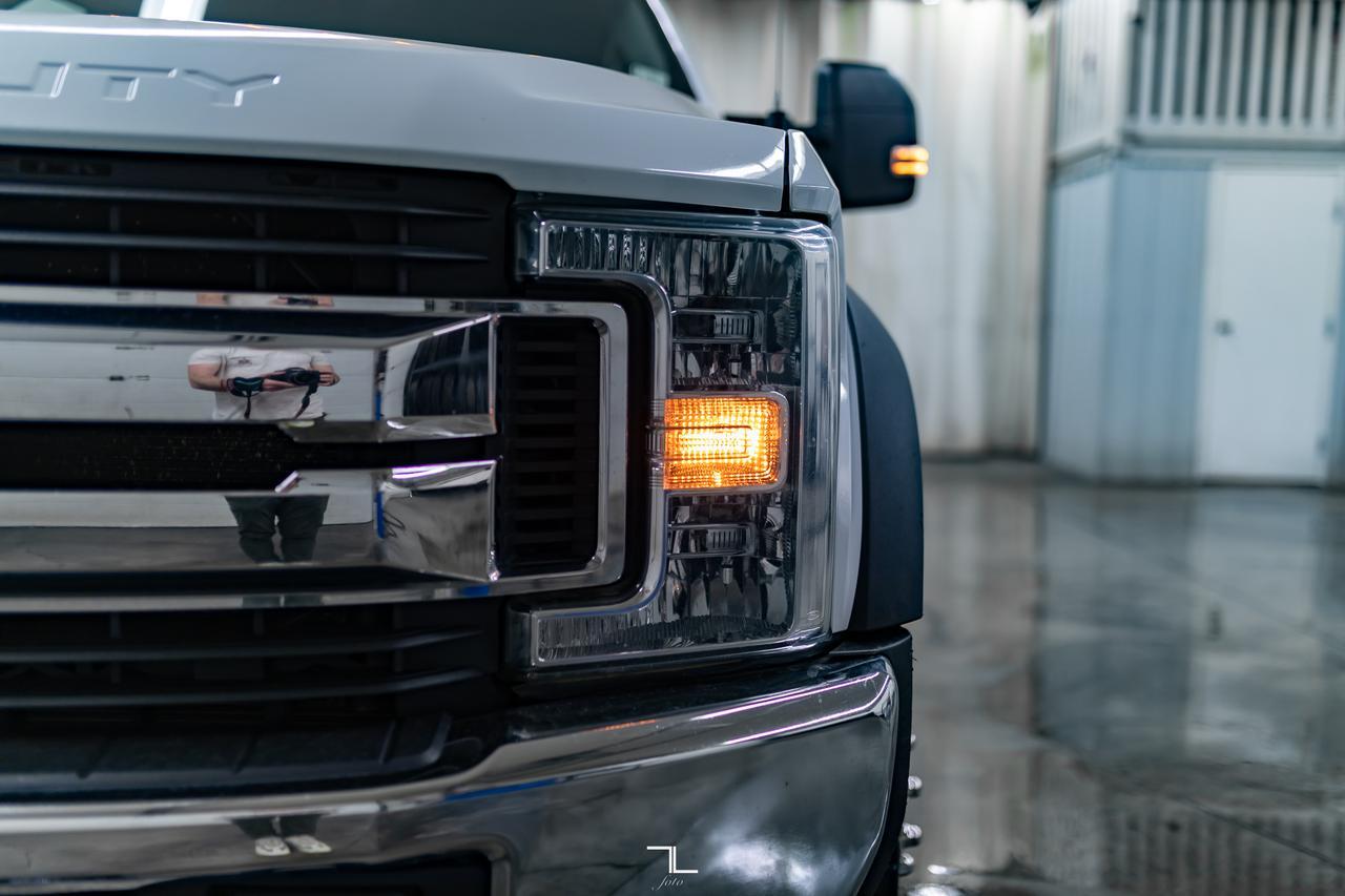 2017 Ford F-550 4x4 Crew Cab XLT Diesel Dually Deck Red Deer AB