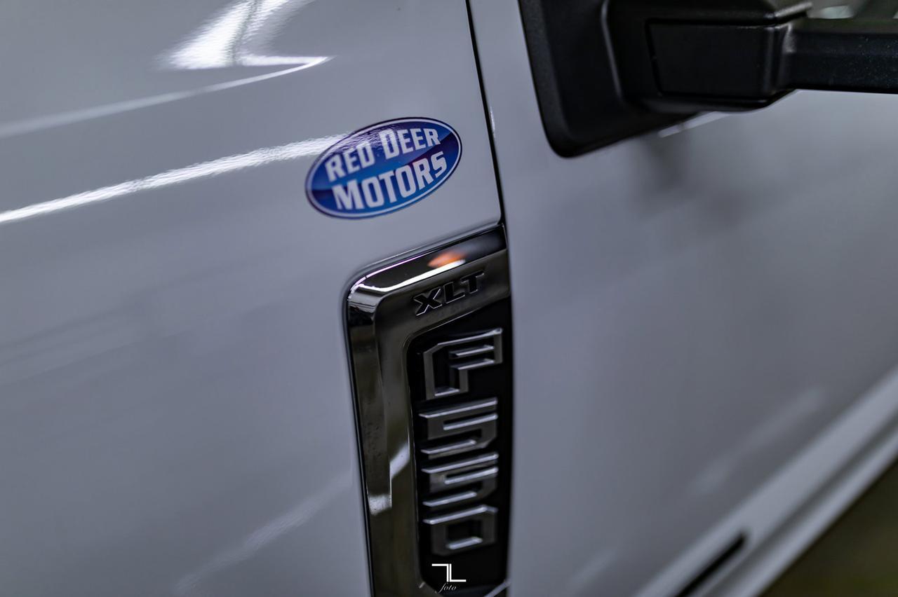 2017 Ford F-550 4x4 Crew Cab XLT Dually Deck Diesel Red Deer AB