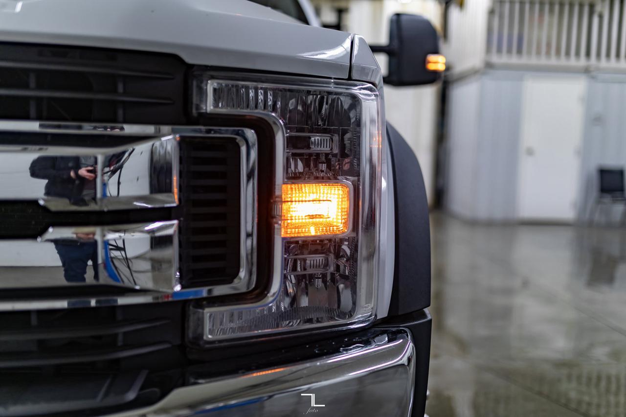 2017 Ford F-550 4x4 Crew Cab XLT Dually Deck Diesel Red Deer AB