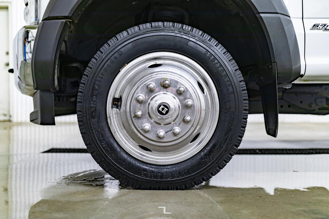 2017 Ford F-550 4x4 Crew Cab XLT Dually Deck Diesel Red Deer AB