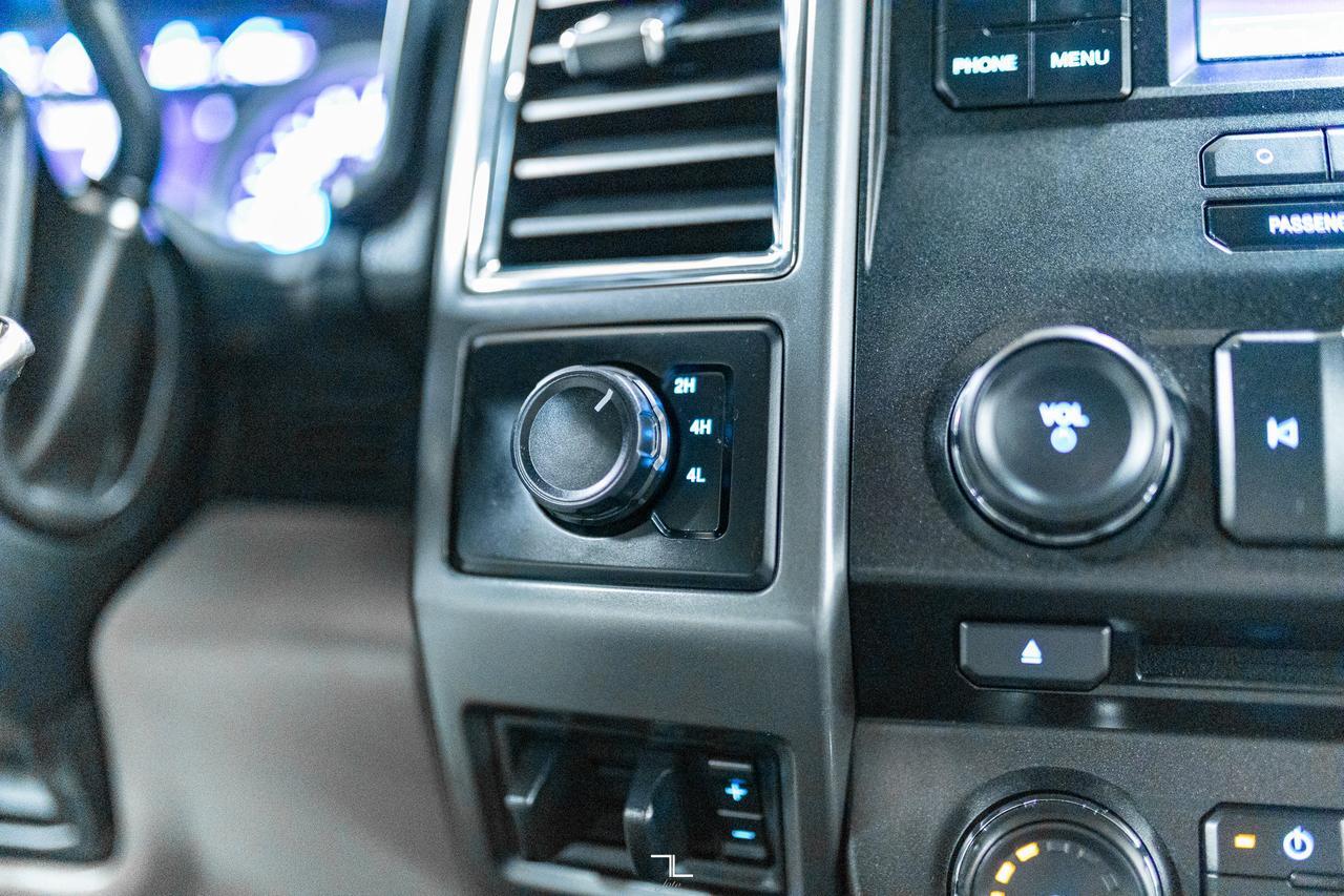 2017 Ford F-550 4x4 Crew Cab XLT Dually Deck Diesel Red Deer AB