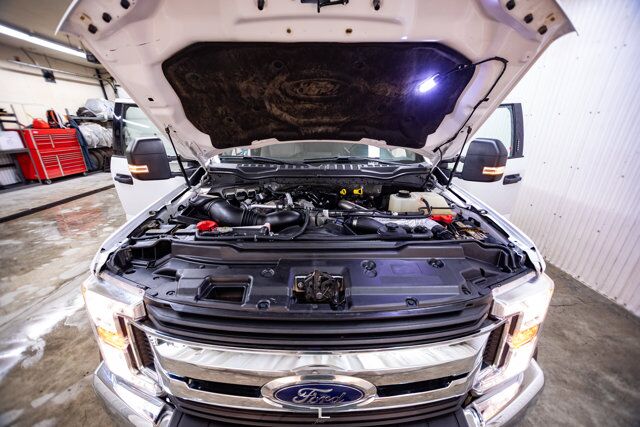 2017 Ford F-550 4x4 Crew Cab XLT Dually Deck Diesel Red Deer AB