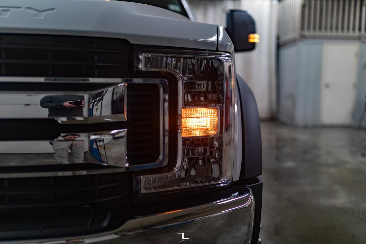 2017 Ford F-550 4x4 Crew Cab XLT Dually Deck Diesel Red Deer AB