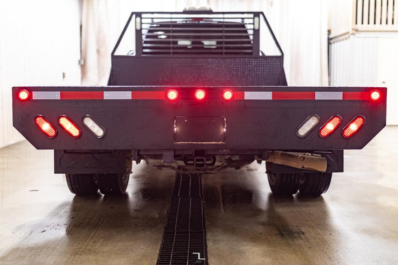 2017 Ford F-550 4x4 Crew Cab XLT Dually Deck Diesel Red Deer AB