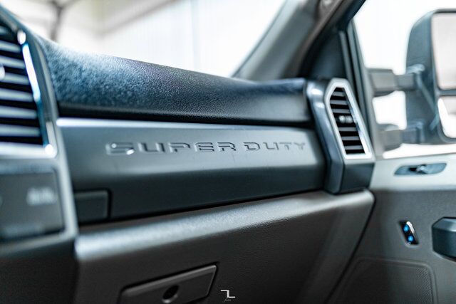 2017 Ford F-550 4x4 Crew Cab XLT Dually Deck Diesel Red Deer AB