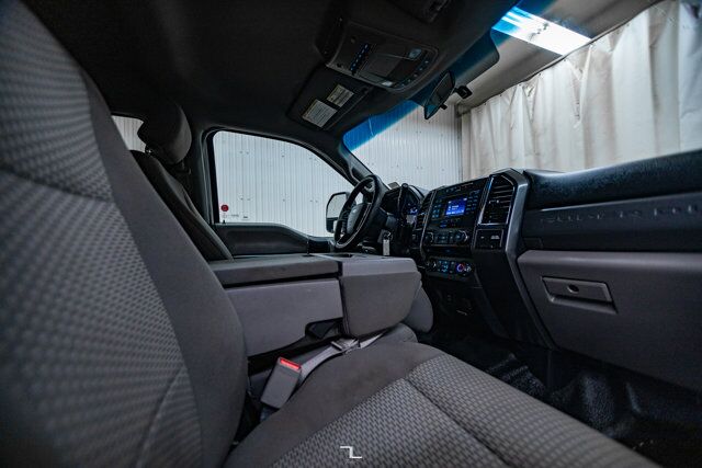 2017 Ford F-550 4x4 Crew Cab XLT Dually Deck Diesel Red Deer AB