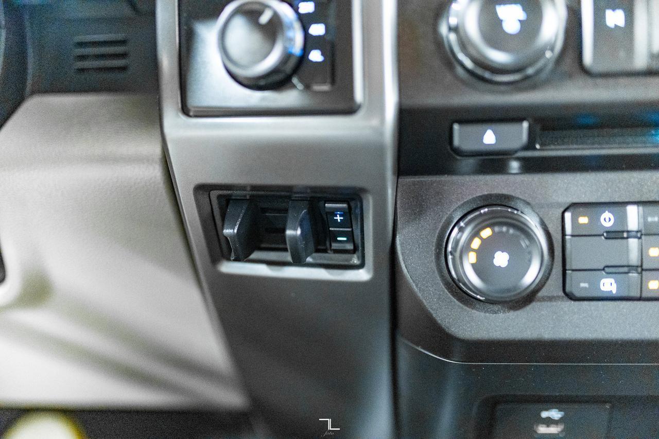 2017 Ford F-550 4x4 Crew Cab XLT Dually Deck Diesel Red Deer AB