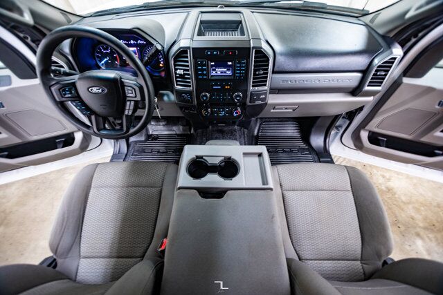 2017 Ford F-550 4x4 Crew Cab XLT Dually Deck Diesel Red Deer AB