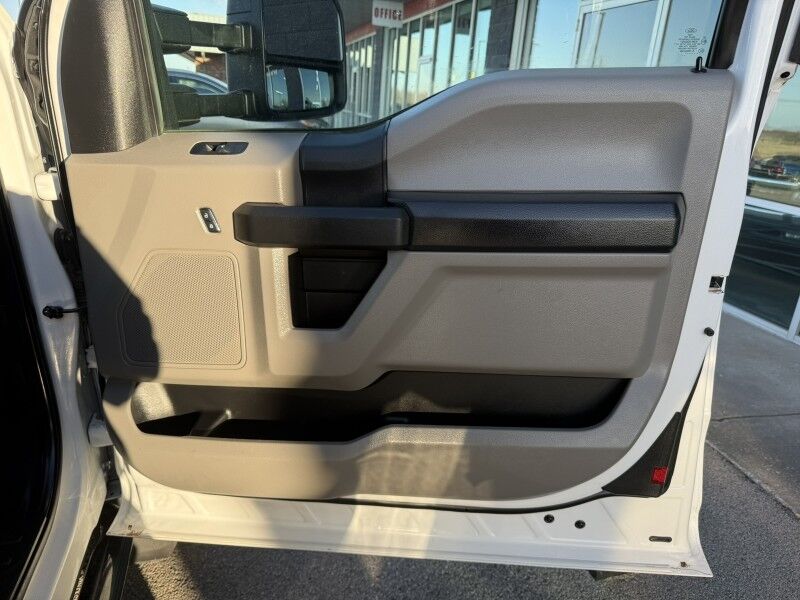 2017 Ford F-550 4x4 Diesel CM Skirted Flatbed 89k mi's XL Collinsville OK