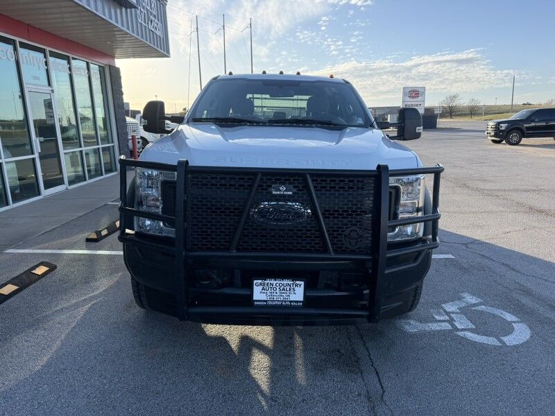 2017 Ford F-550 4x4 Diesel CM Skirted Flatbed 89k mi's XL Collinsville OK