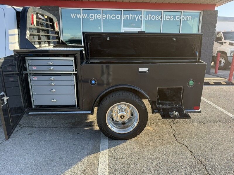 2017 Ford F-550 4x4 Diesel CM Skirted Flatbed 89k mi's XL Collinsville OK