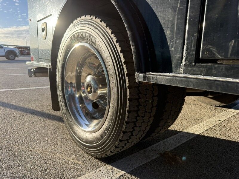 2017 Ford F-550 4x4 Diesel CM Skirted Flatbed 89k mi's XL Collinsville OK