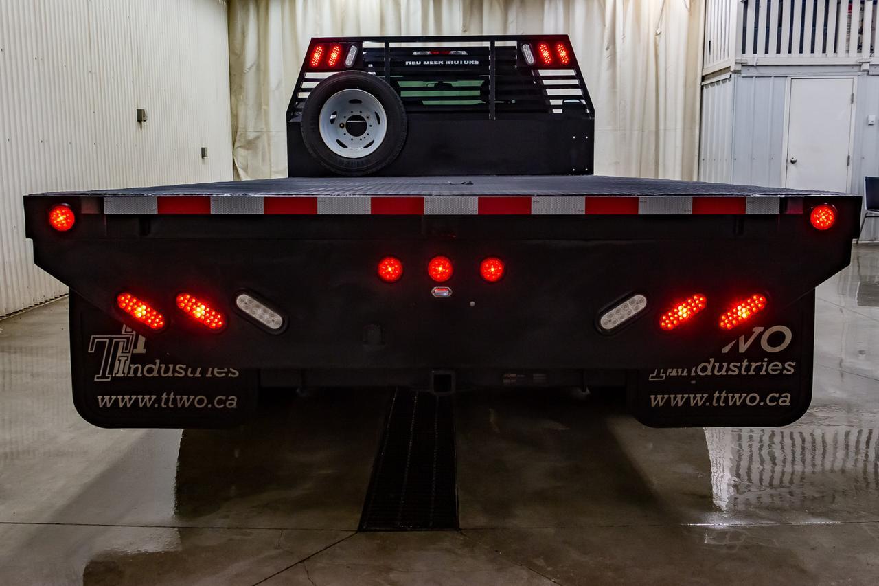 2017 Ford F-550 4x4 Reg Cab XLT Deck Red Deer AB