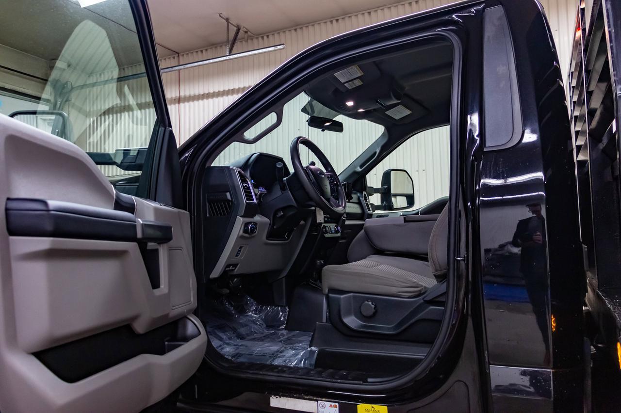 2017 Ford F-550 4x4 Reg Cab XLT Deck Red Deer AB