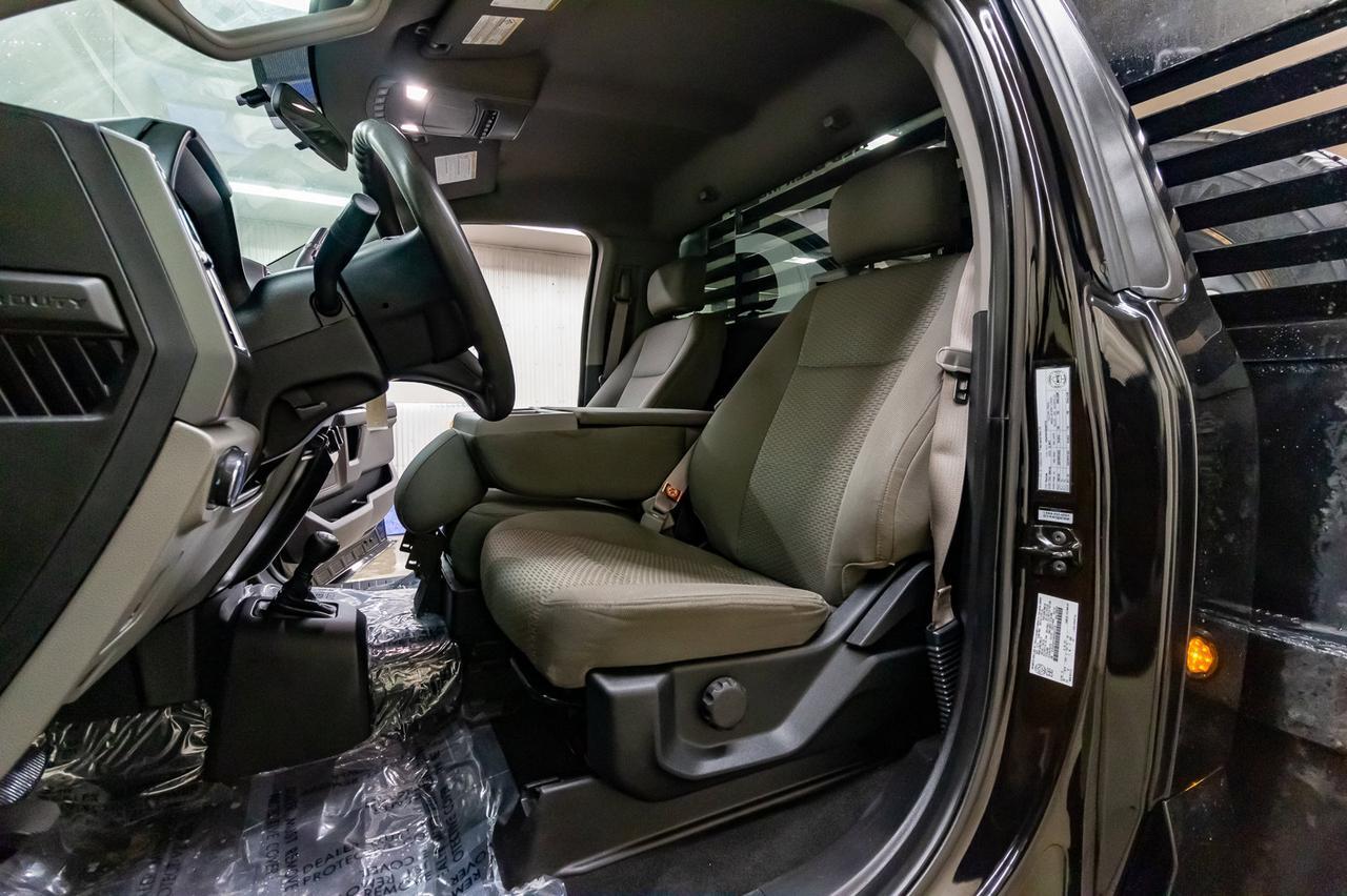 2017 Ford F-550 4x4 Reg Cab XLT Deck Red Deer AB