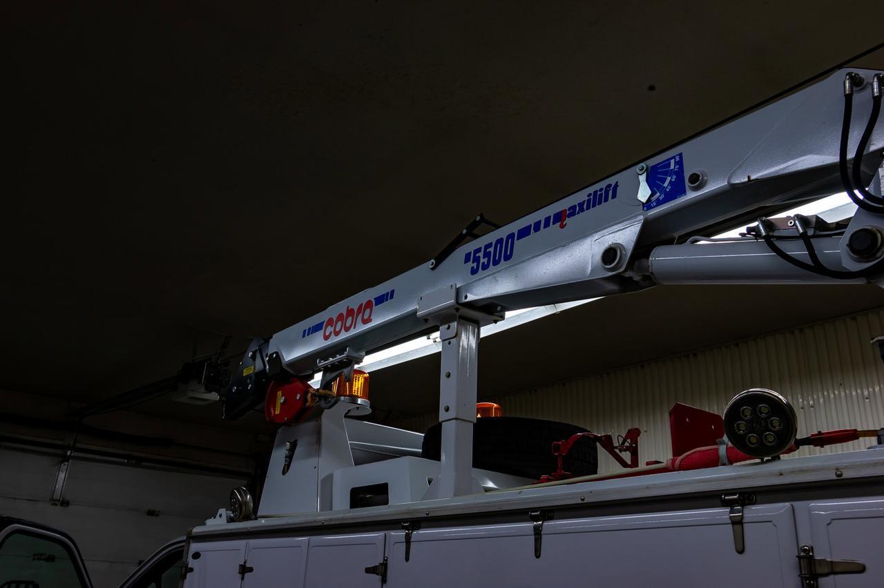 2017 Ford F-550 4x4 Super Cab XLT Mechanic Crane VMac Diesel Red Deer AB