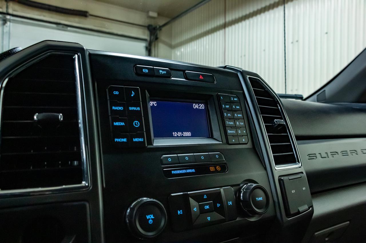 2017 Ford F-550 4x4 Super Cab XLT Mechanic Crane VMac Diesel Red Deer AB