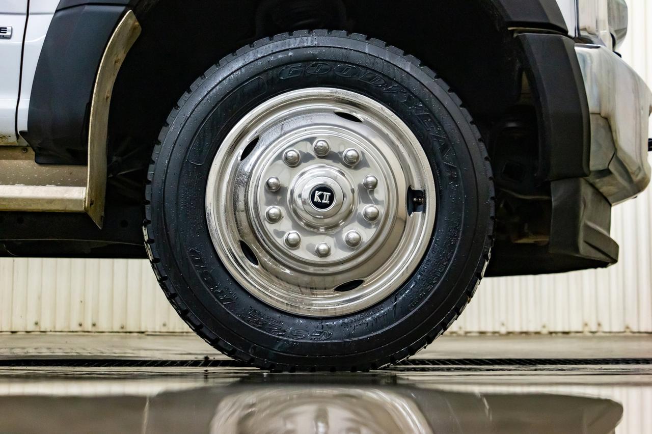 2017 Ford F-550 4x4 Super Cab XLT Mechanic Crane VMac Diesel Red Deer AB