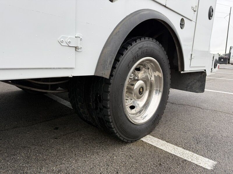 2017 Ford F-550 V10 4x4 Utility w/ Crane XL Collinsville OK