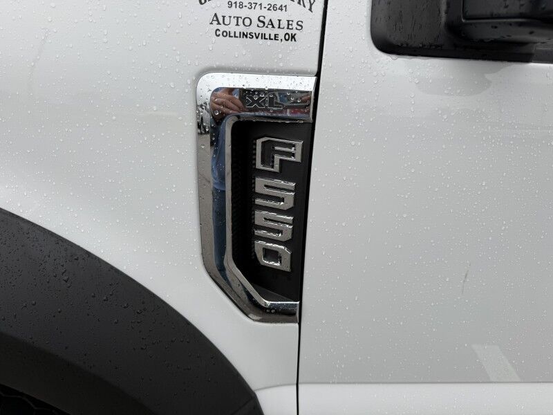 2017 Ford F-550 V10 4x4 Utility w/ Crane XL Collinsville OK