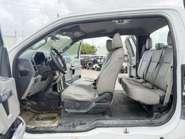 2017 Ford F-550XL Extended Cab & Chassis Only Truck XL Miami FL