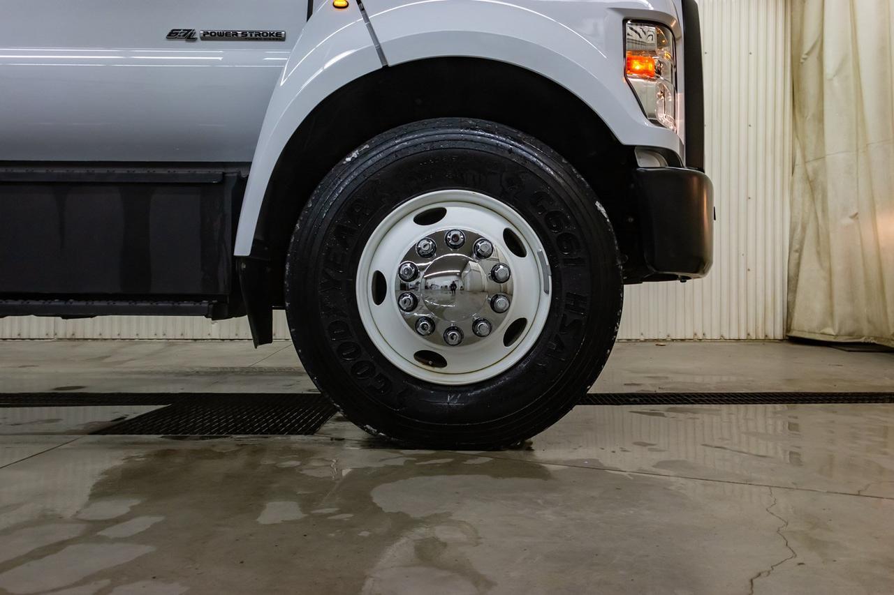 2017 Ford F-750 Reg Cab STR Sander Diesel Red Deer AB